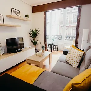 apartamento-en-el-centro-azkuna-by-bilbaoguest.bilbaohotelsspain.com/